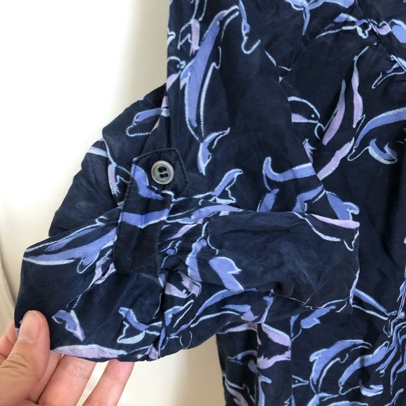 Size S chiffon top with dolphin design - Picture 3 of 3